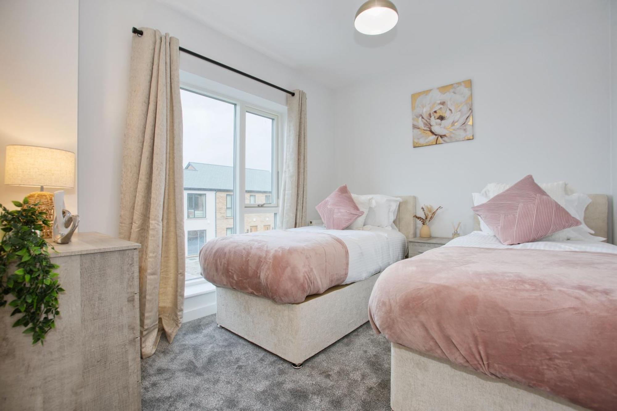 St Ives Bay - Immaculate Brand New 3Bed - Free Parking - Beach - Wifi Хейл Экстерьер фото